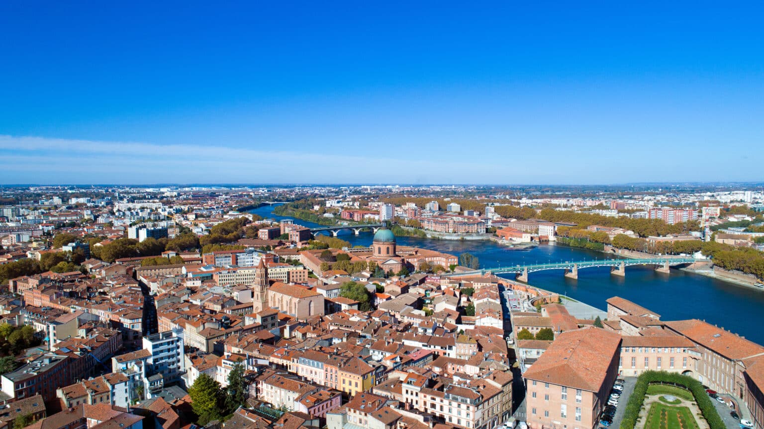 Photo aérienne du quartier Saint Cyprien à Toulouse