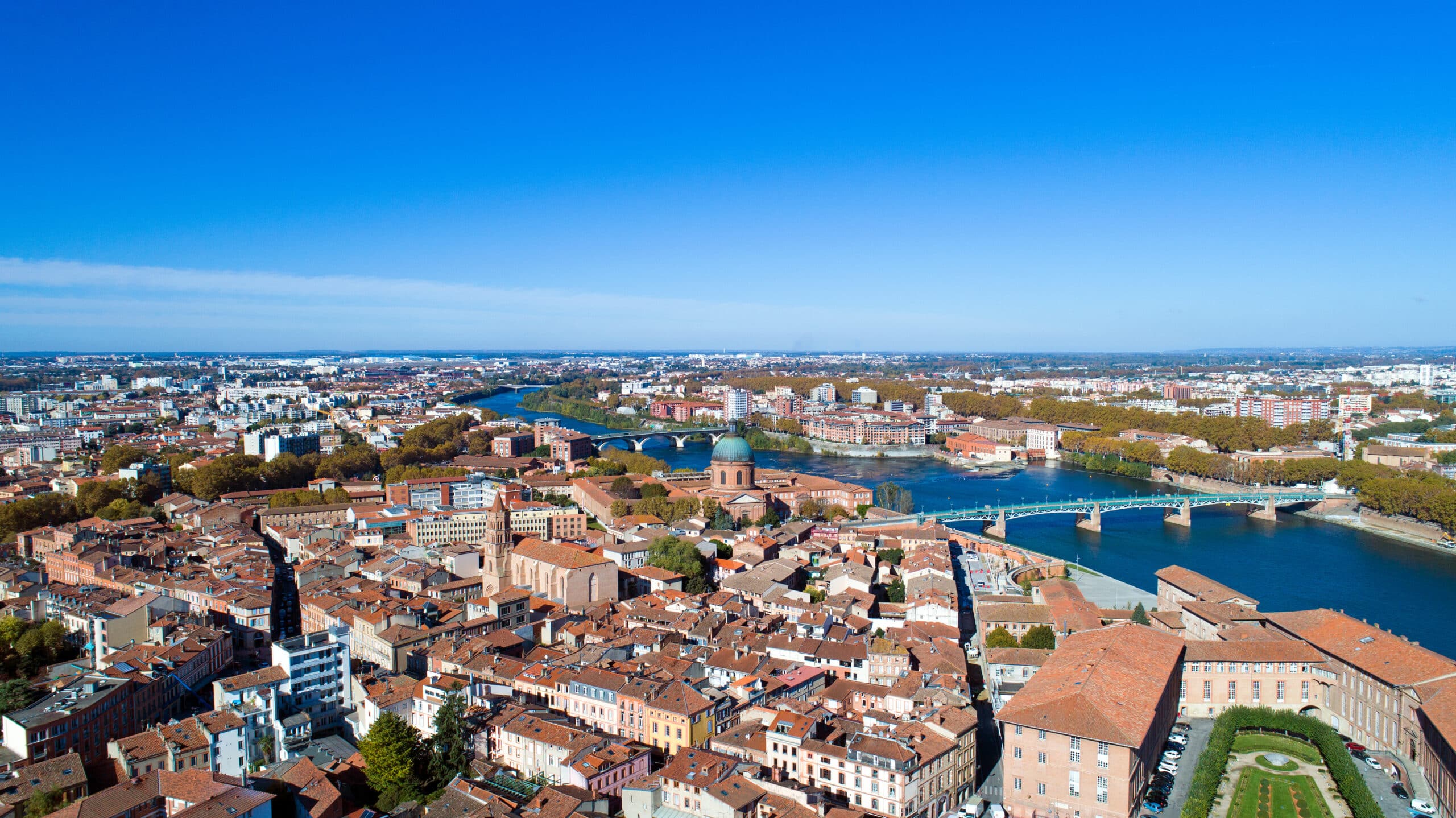 Photo aérienne du quartier Saint Cyprien à Toulouse